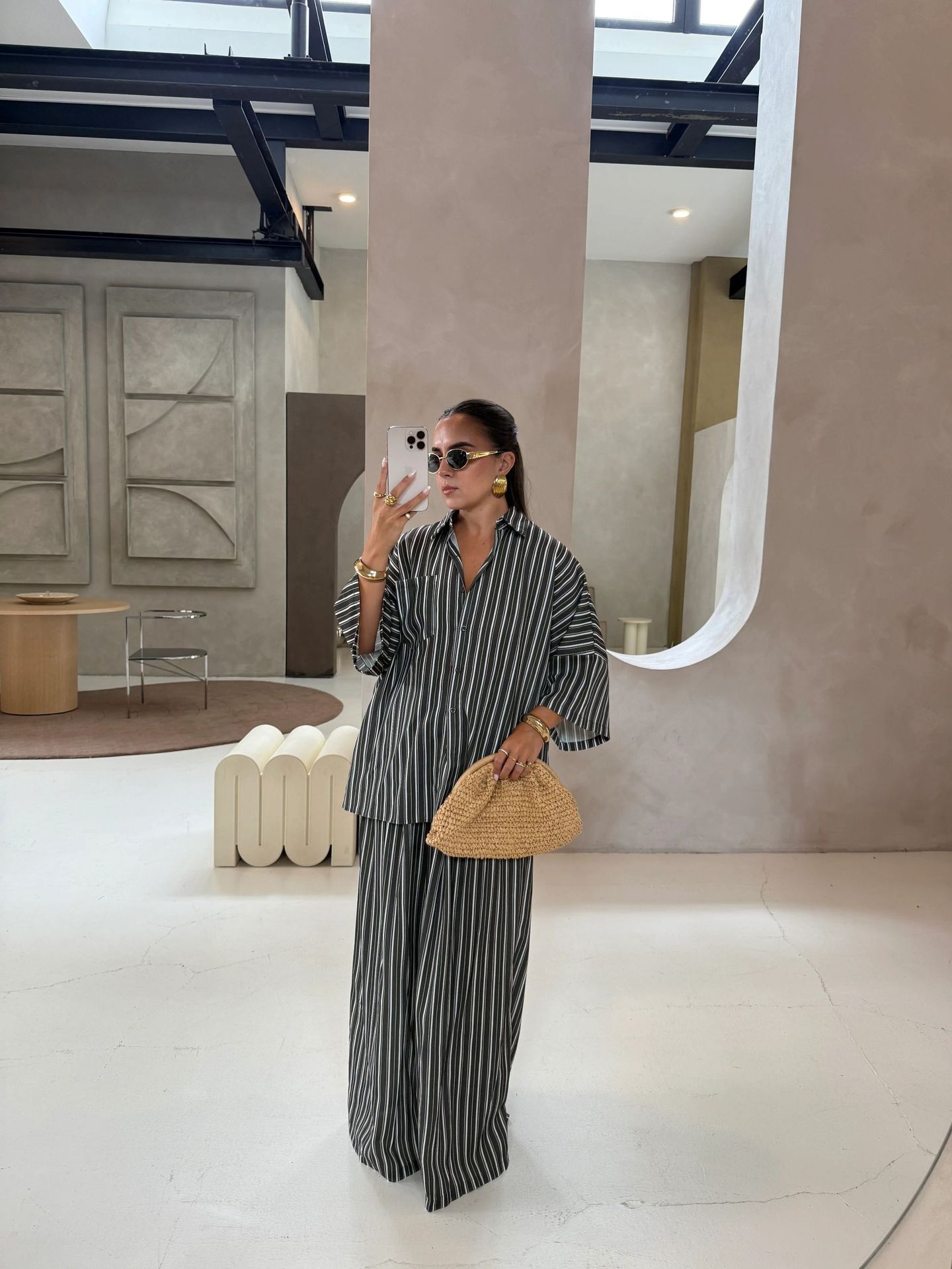 Élégance Rayée – Chemise Casual & Pantalon Palazzo