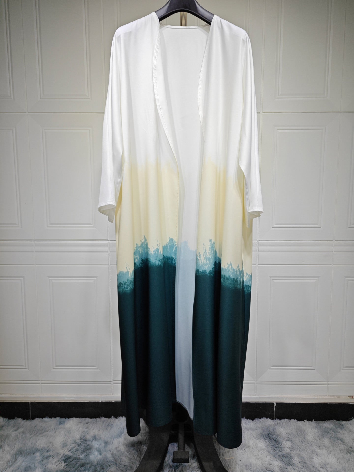 Manteau-Cape Tie-Dye – Fluidité & Charme au Quotidien