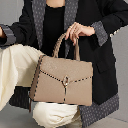Sac à Main Rouge en Cuir Haut de Gamme – Élégance et Fonctionnalité
